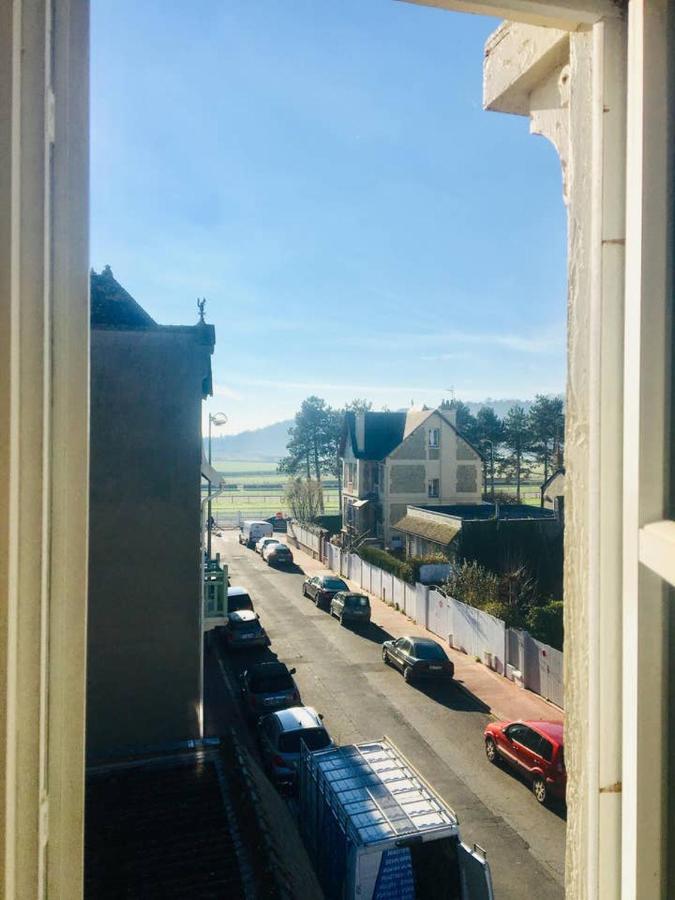 Appartement En Plein Centre De Deauville 2Eme מראה חיצוני תמונה